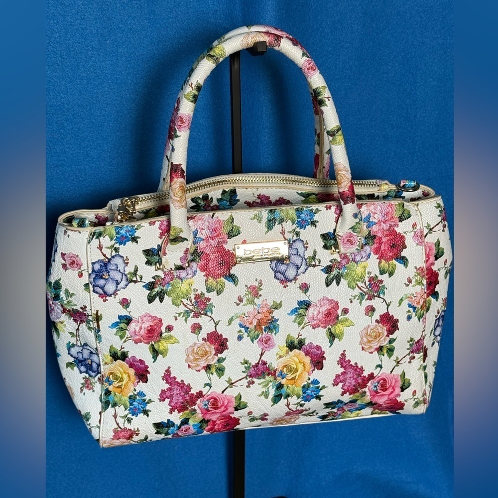 Bebe White Floral Shoulder Bag Zip & Snap Closures GUC